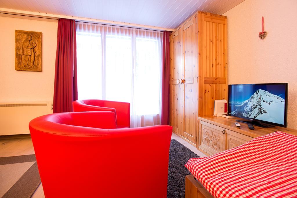Mom - Alpine Boutique Apartments, Grindelwald Gletscher, Eiger View Terrace Studio 객실 사진